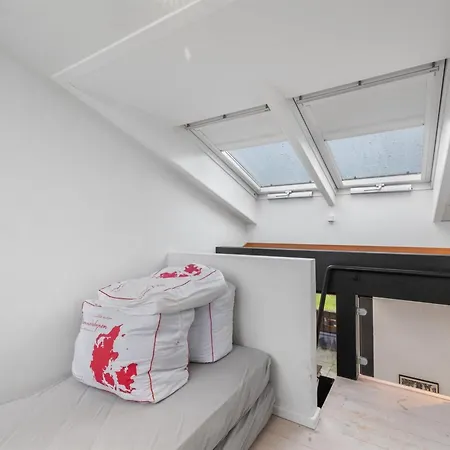 Erlinda - 600m From The Sea By Interhome