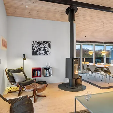 Erlinda - 600m From The Sea By Interhome Prázdninový dům