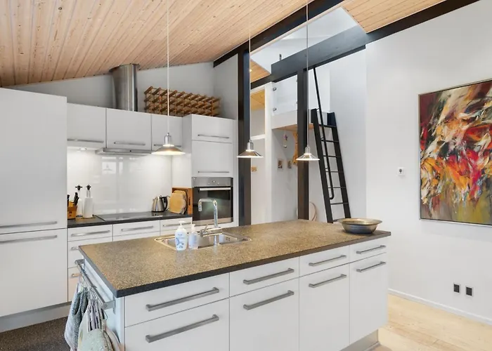 Erlinda - 600m From The Sea By Interhome