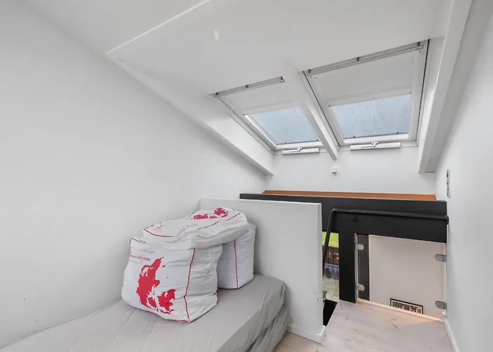 Erlinda - 600m From The Sea By Interhome